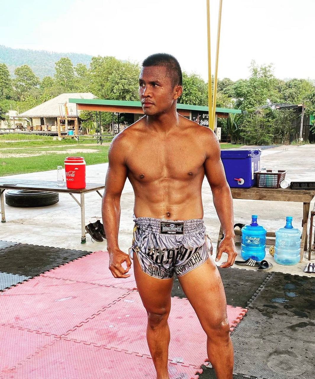 Buakaw Shorts BSH5 Silver Gold