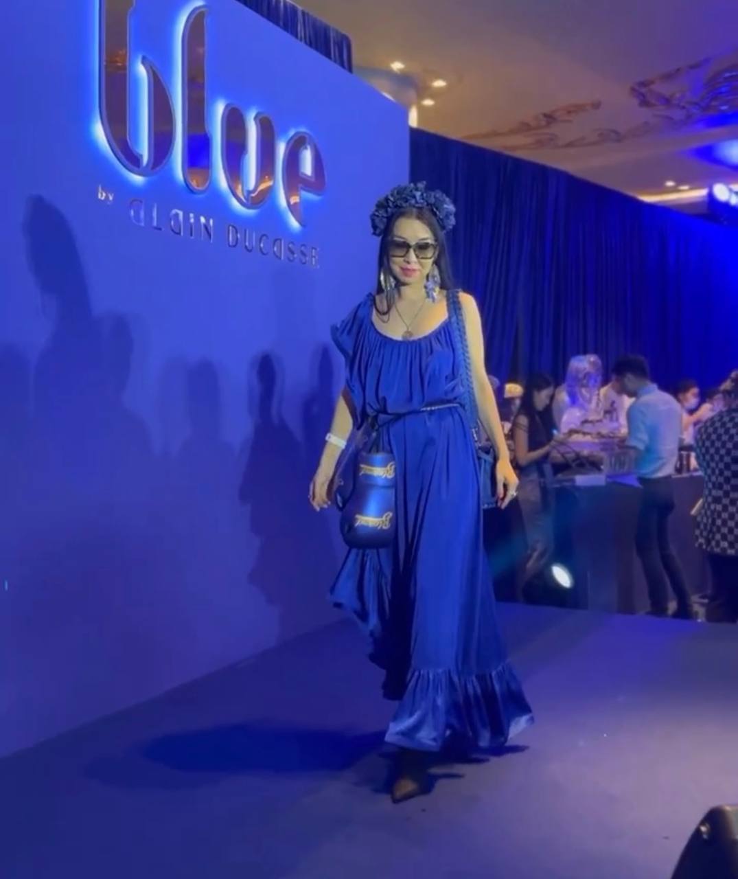 Blegend Boxing Gloves BGL221 Lace Up Blue