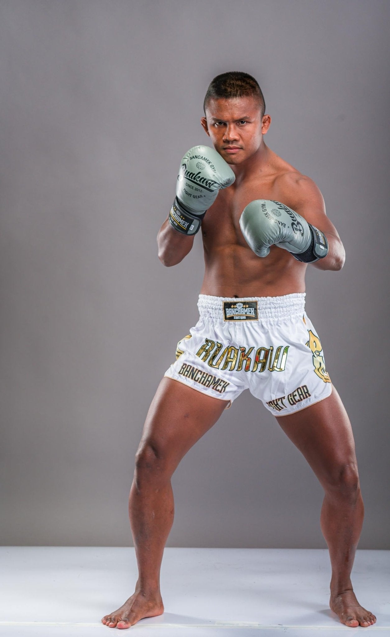 Buakaw Boxing Gloves BGL-W1 Grey - SUPER EXPORT SHOP